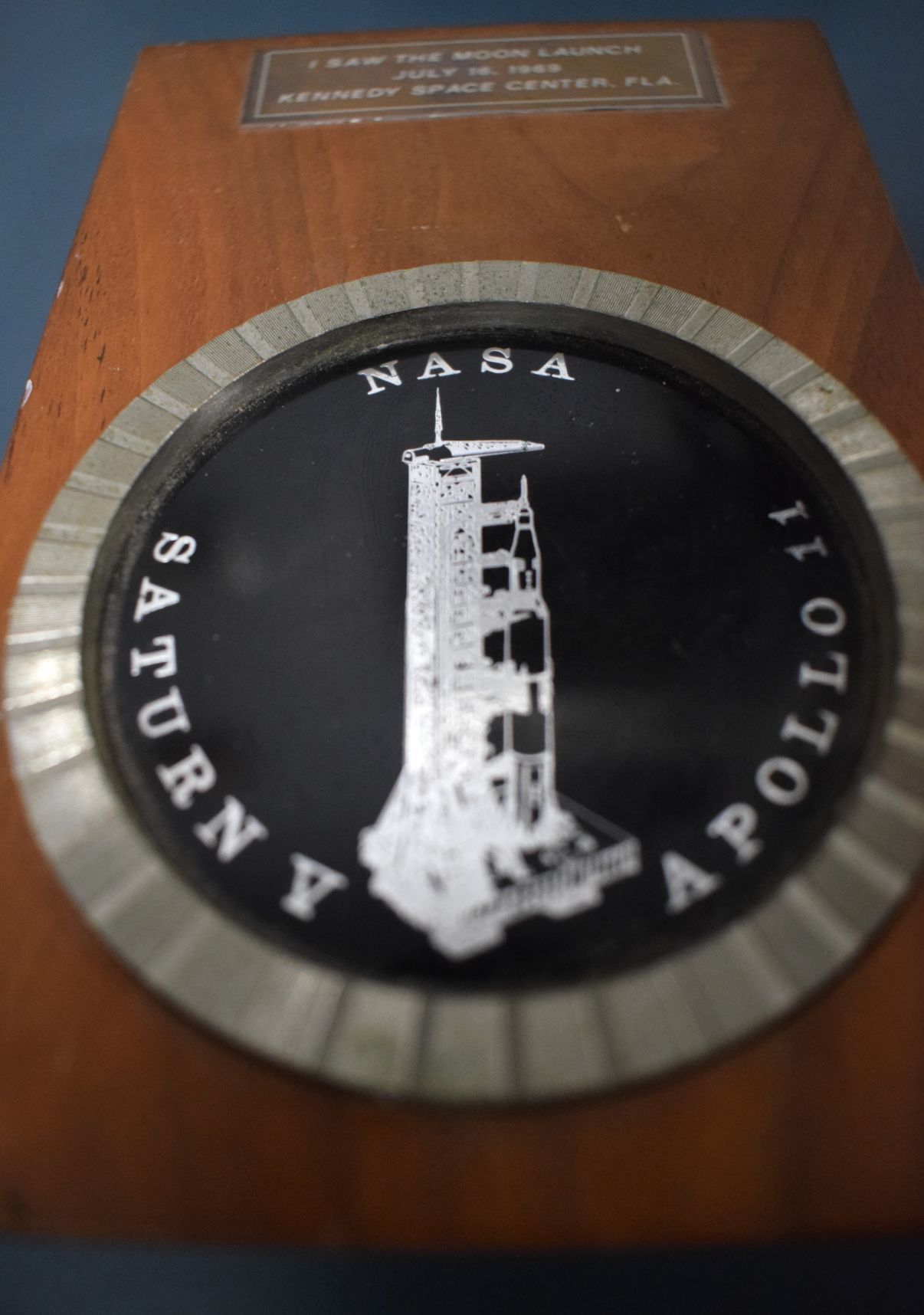 Apollo 11 plaque